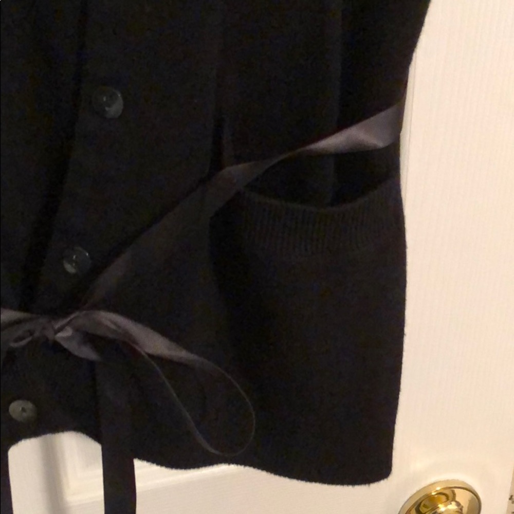White/Black Quarter sleeve collar top - Picture 6 of 6